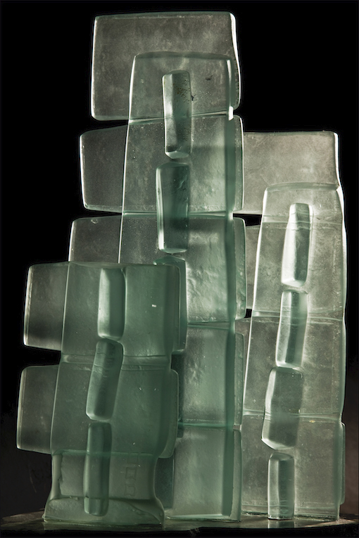 sculture en verre moulé verte en Hauts-de-Seine