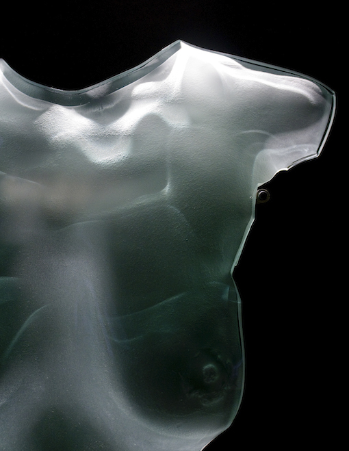Sculpture Torse Féminine en verre, detail en Hauts-de-Seine