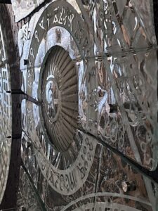 4 metre projet de verre moulé, sablé en Haut-de-Seine